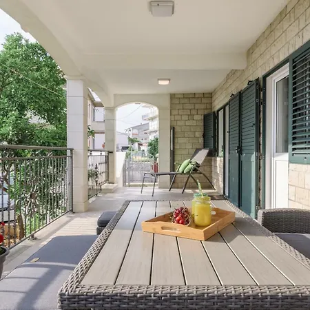 Marina Apartment